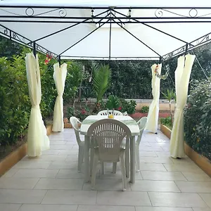 Appartamento Valevalehome - Gallery With Fully Equipped Kitchen, Reserved Parking, Big Garden